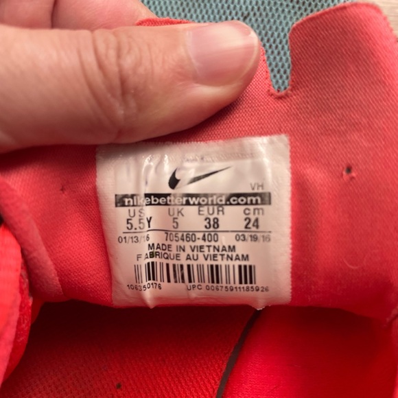 Nike Flex Fury Sneakers - Picture 6 of 6